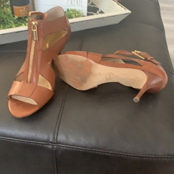 Michael Kors - Picture 3 of 3